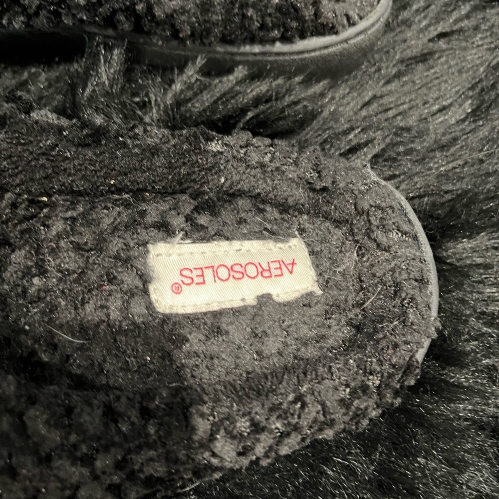 AEROSOLES Black Plush Slip-On House Shoes Women’s 7.5 - Picture 3 of 5